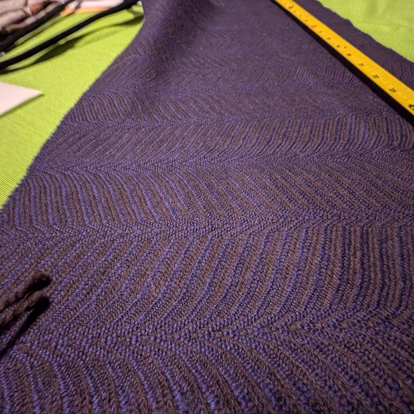 Men's Barbarossa wool scarf, 12"x68". - Picture 5 of 7